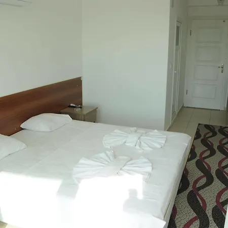 Hotel Demirci 5*